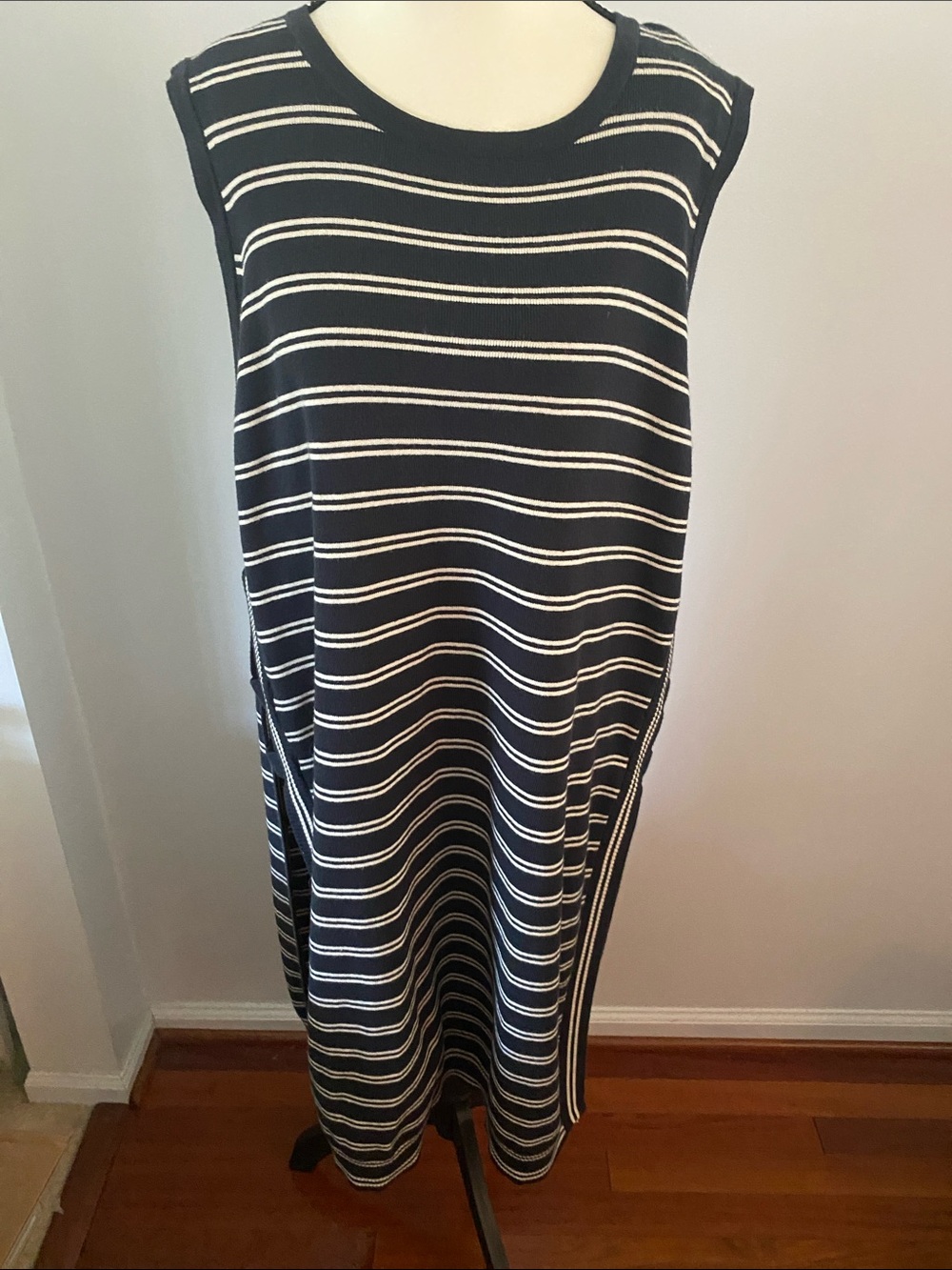 Mersea NWT large/XL anywear open tunic